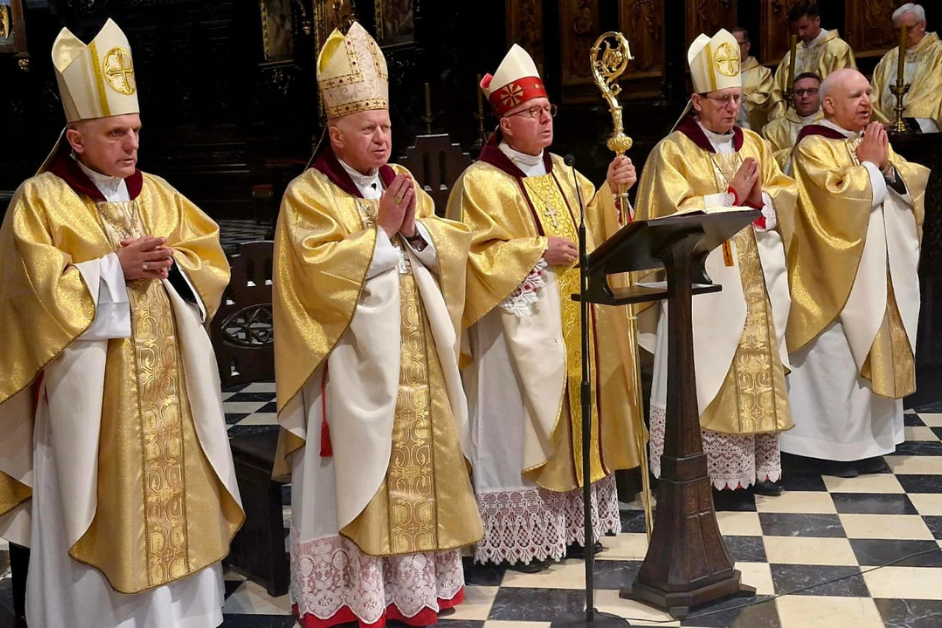 W Przemyślu bp Janusz Stepnowski przewodniczył Eucharystii za śp. abp. Michalika