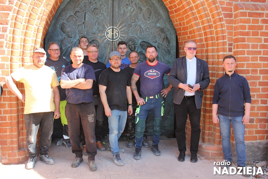 Nowe drzwi w katedrze łomżyńskiej