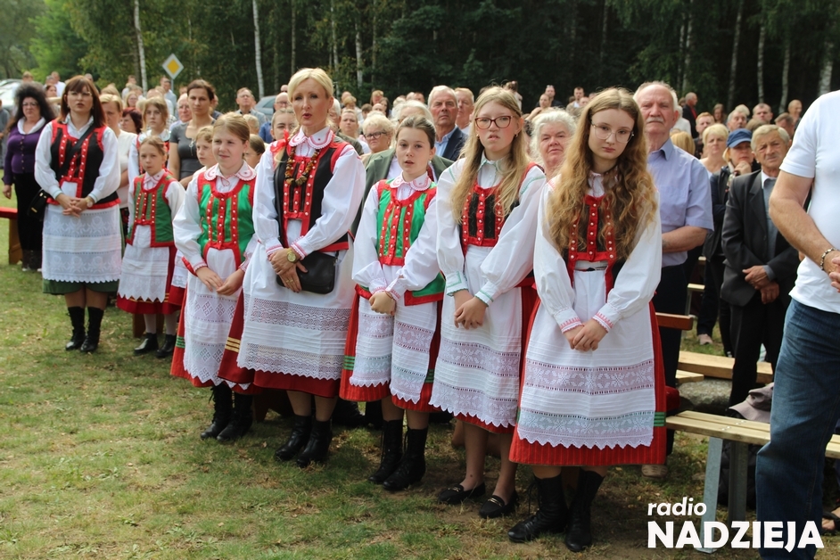 Tłumy wiernych u Królowej Kurpiów